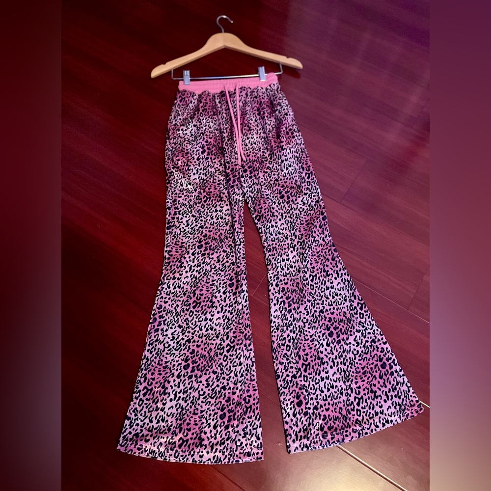 ROMWE Pink Leopard Print Flared Lounge Pants